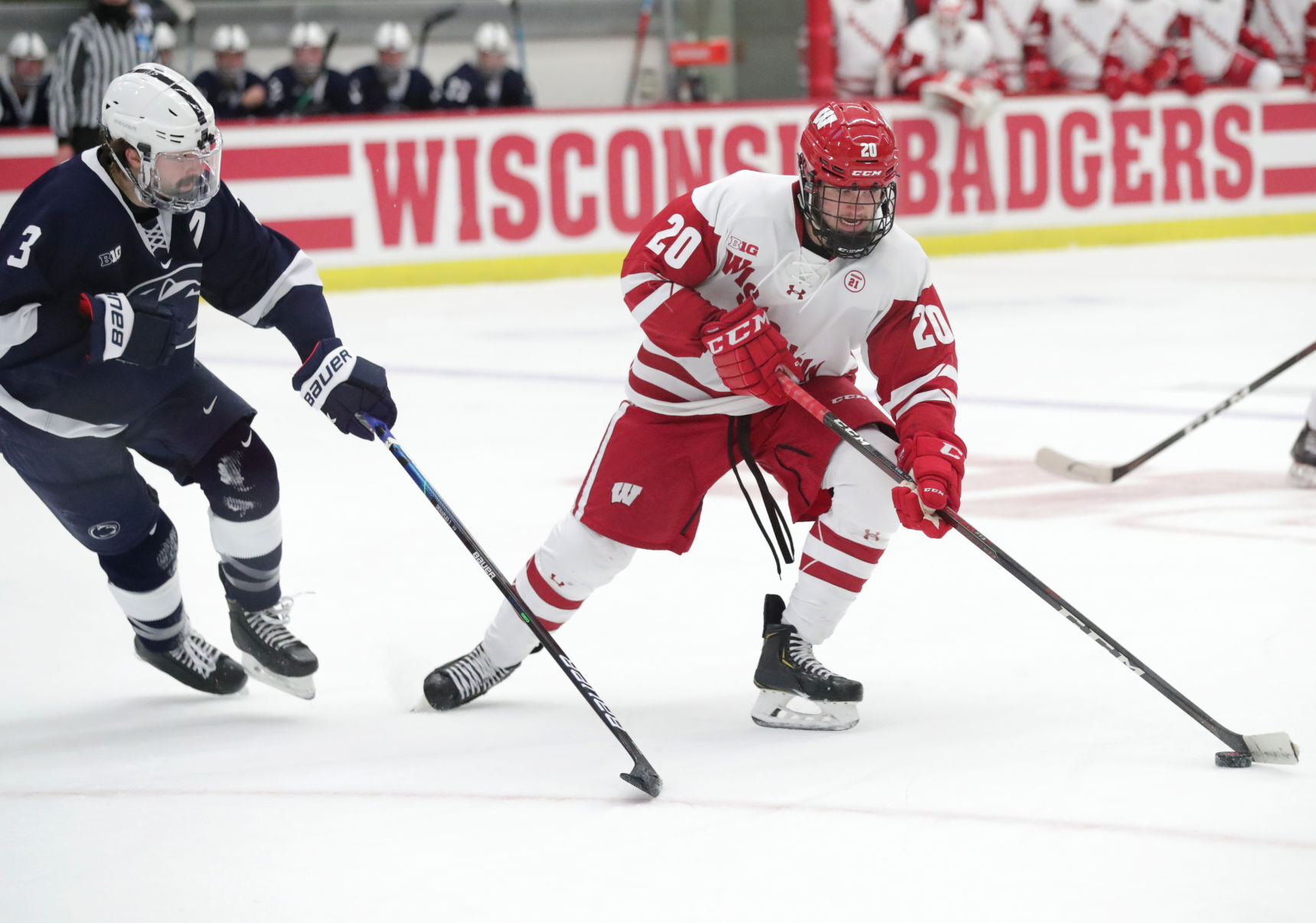 05BadgersHockey1974AJA-11232020202827